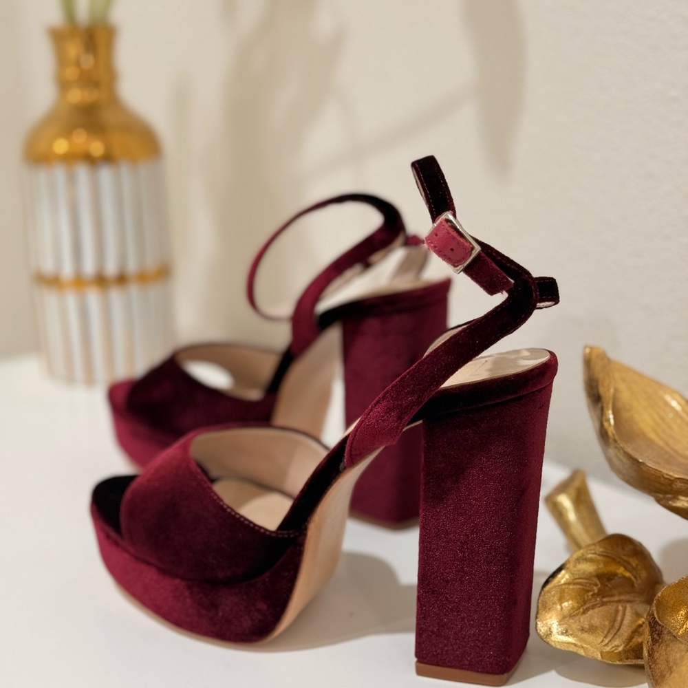House of Harlow 1960 Velvet Heels - Rich Burgundy